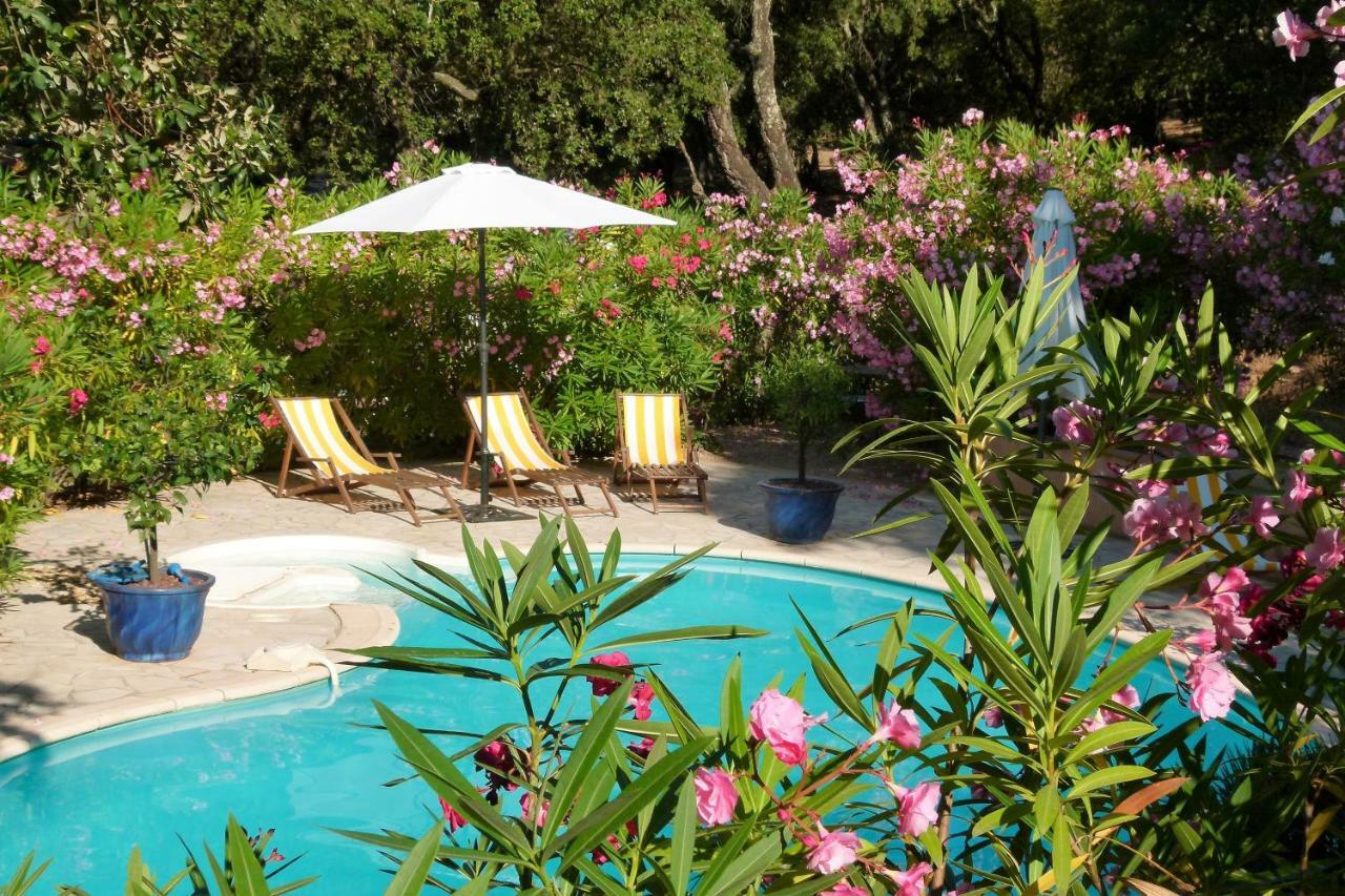 Le Bastidon Saint-Michel Bed & Breakfast Sainte-Maxime Exterior foto